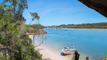 Bellaburra | Myola Pickup Point | Ferry ride to Huskisson via Currambene Creek