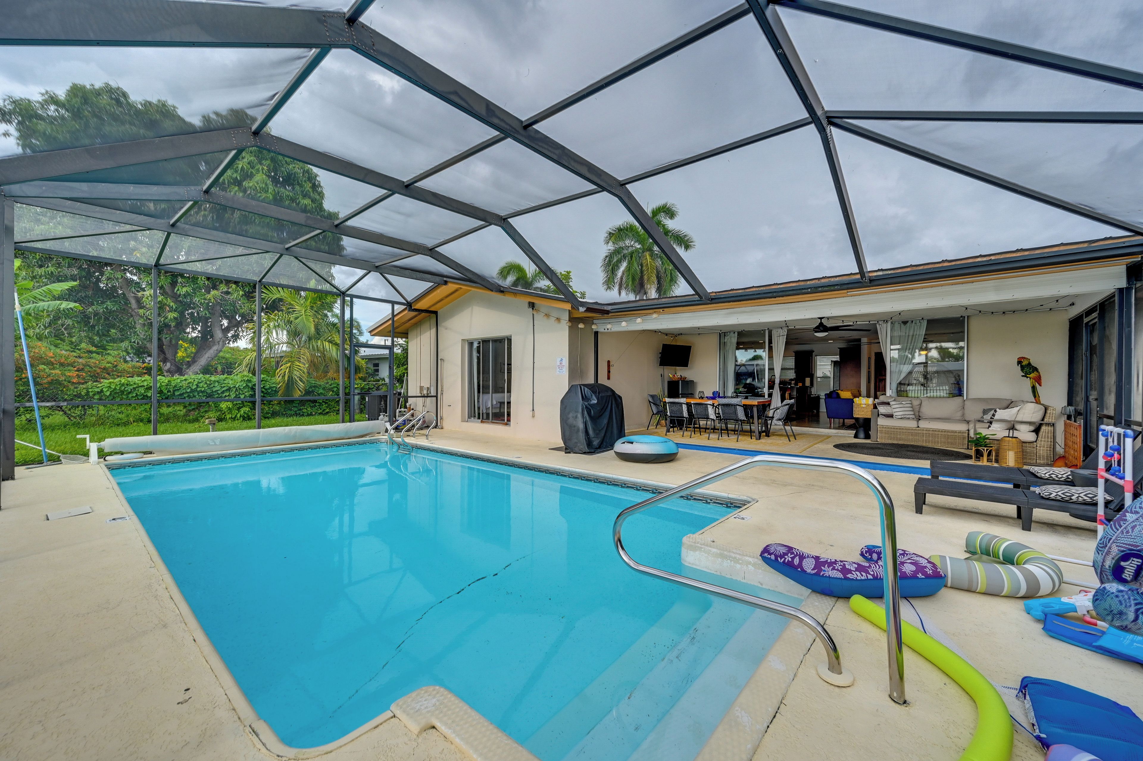 House (3 Bedrooms) | Front of property