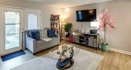 < 1 Mi to Fort Jackson: Condo w/ Private Patio