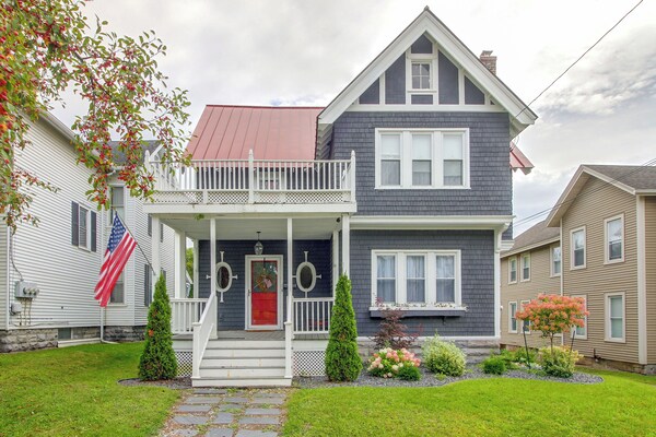 Walk To Dtwn Rutland! Charming Home W/ Deck & Yard - Vermont
