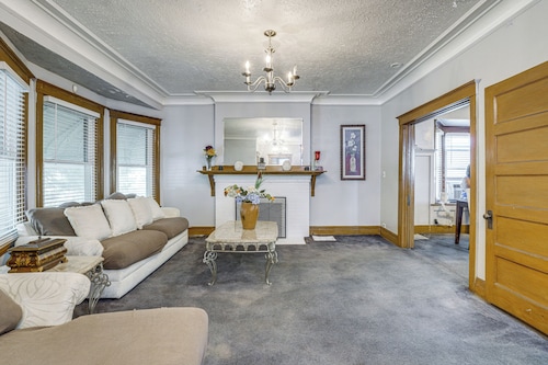 3 Mi to Belle Isle: Spacious Home w/ Yard