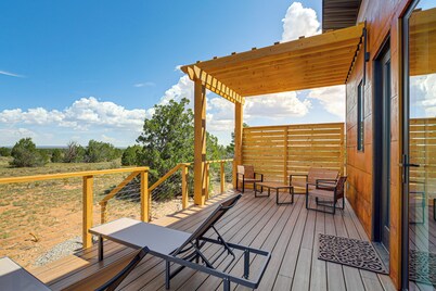 Off-grid Tiny Home on 20 Private Acres
