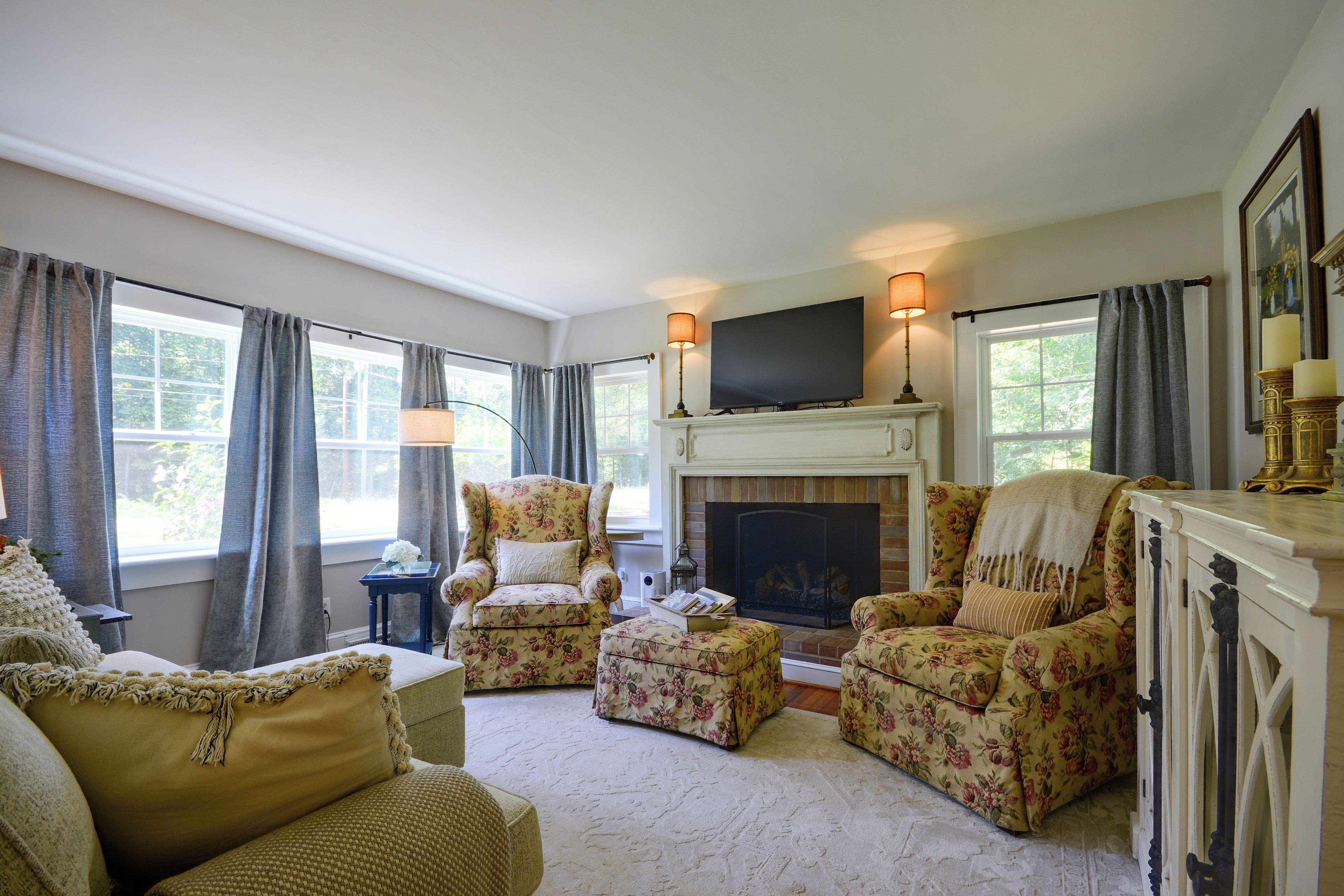 House (2 Bedrooms) | Front of property
