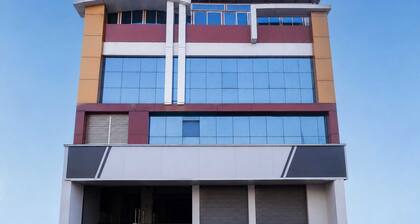 Deluxe Hotel Ashoka Grand