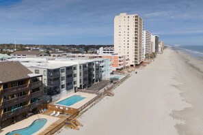 Exterior - 2 Bedroom Oceanfront Condo, Elevator & Shared Pool in Gareden City! Sea Oaks 206 (Garden City)