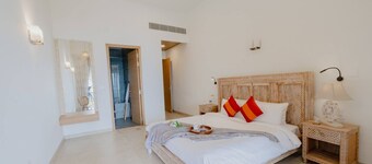 Villa Shankari - Beachside 3BR w Private Pool