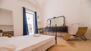 Room - Holiday Home 'Casa Delle Rondini' with Private Pool, Wi-Fi and Air Conditioning (Presicce-Acquarica)
