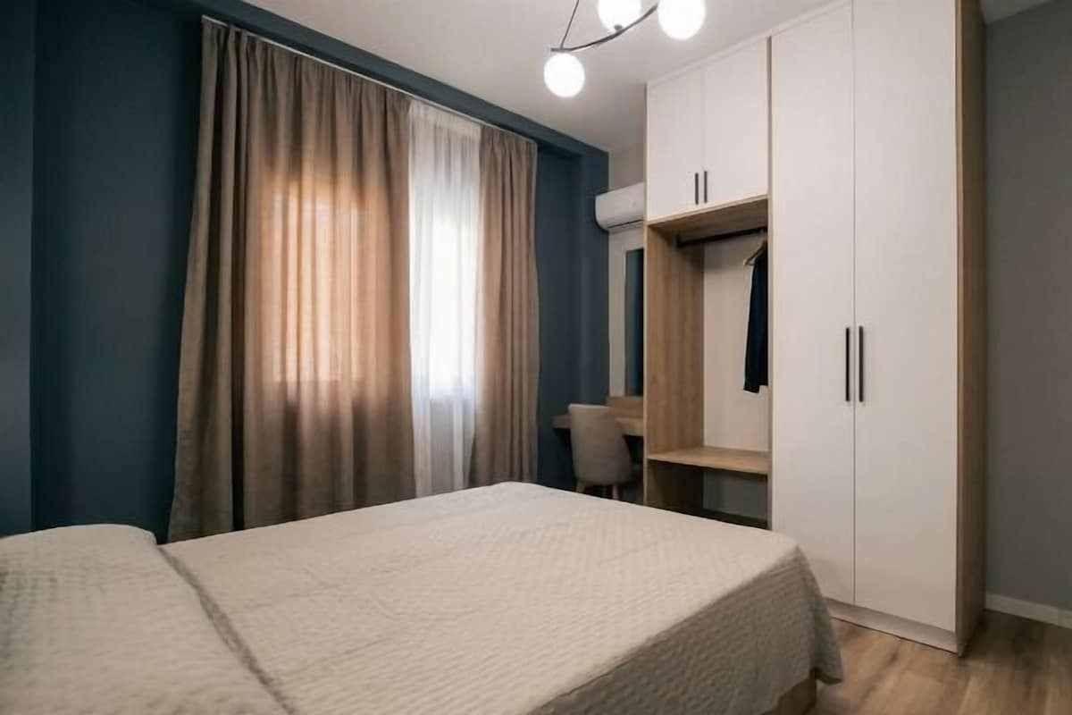 Appartement, balkon, uitzicht op stad | Verduisterende gordijnen, geluiddichte muren