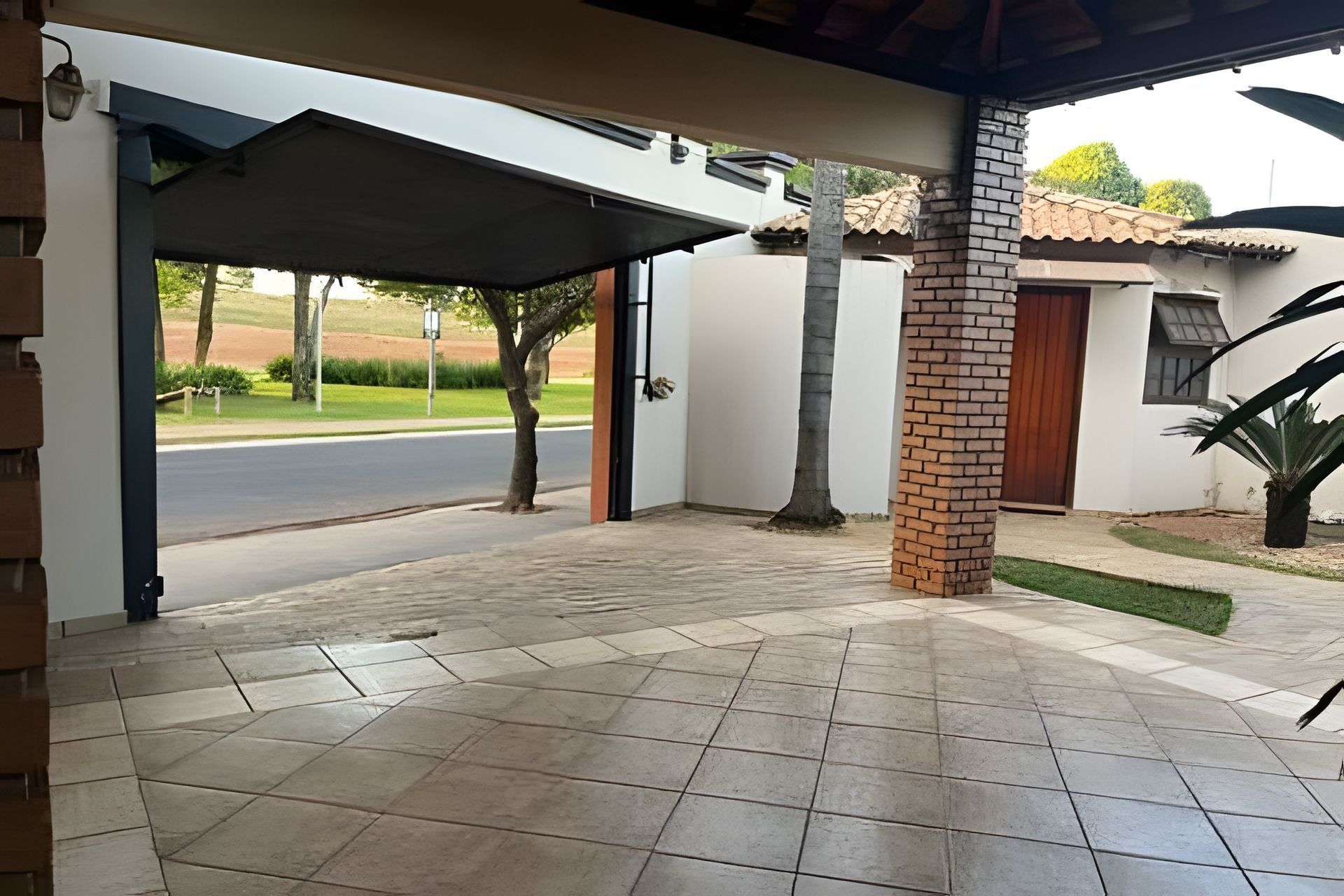 House | Exterior detail