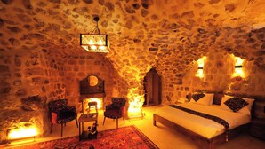 Unclassified image, 2 of 13, button - NUHARA OTEL (Mardin)