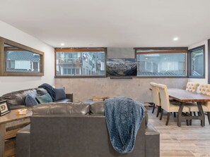 Views to the end of the Telluride valley - Telluride Lodge 322 - Telluride Paradise (Telluride)