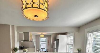 Charming Ipswich 1BR + Bonus Room | Sleeps 4
