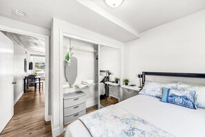 Room - Home Sweet Home - Units 1 & 2 (North Miami)