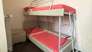 Room - Vrbo Property (Valenza)
