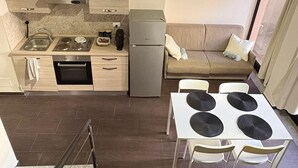 Living area - Vrbo Property (Valenza)