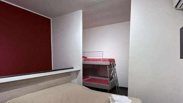 Room - Vrbo Property (Valenza)