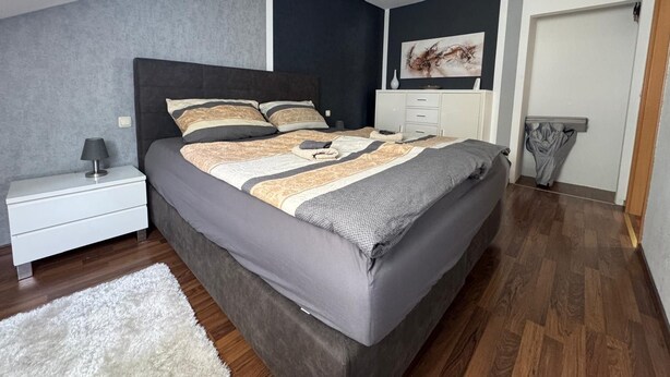 Room - Apartment at the Maindreieck in a Quiet Area of Marktbreit, Up to 5 Guests, Parking, Wi-Fi (Marktbreit)