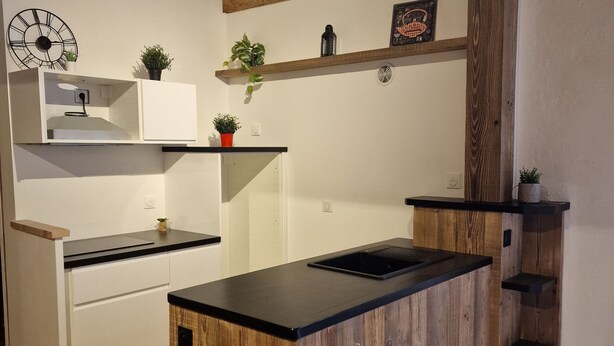 Interior - Vrbo Property (Chambéry)