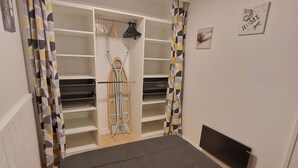 Room - Vrbo Property (Chambéry)