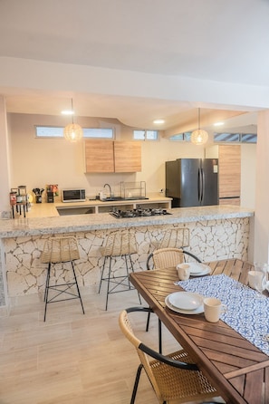 Chalet | Dining
