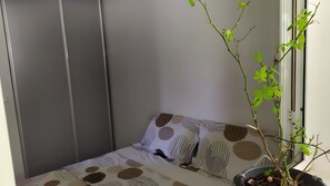 Room - Bungalow “Milo” with Mountain View, Wi-Fi, and Air Conditioning (Bouillante)