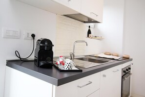 Unclassified image, 5 of 10, button - [WIROBrizi7] Cozy studio apartment, 10 minutes by subway from the Duomo (Milano)
