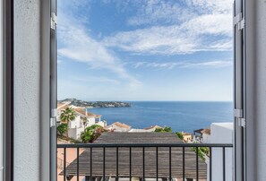 Interior - Vacation Home 'Vistas De Ensueño' with Sea Views, Wi-Fi, and Air Conditioning (Almuñécar)