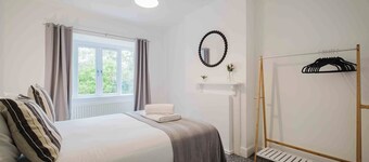 4 Bedroom House With 2 Bathrooms Near Town Centre