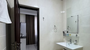 Bathroom - Viva Hotel (Tashkent)