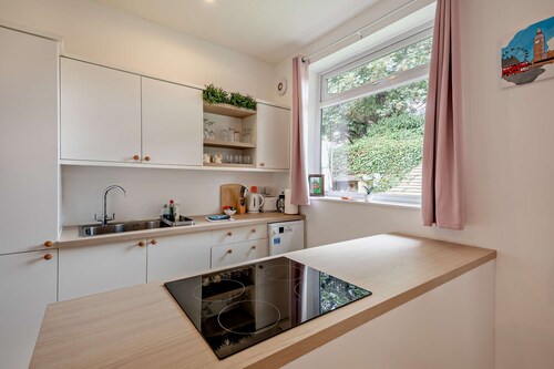 Host & Stay | The Green House