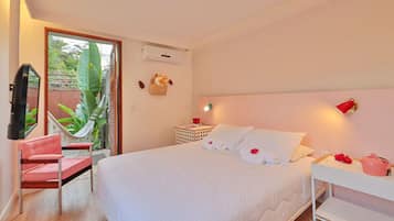 Comfort Double Room, Garden View | Pillowtop beds, minibar, WiFi (free), bed sheets