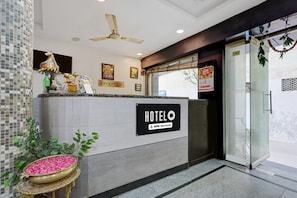 Reception - Classic Hotel Aditya Grand (Guntur)