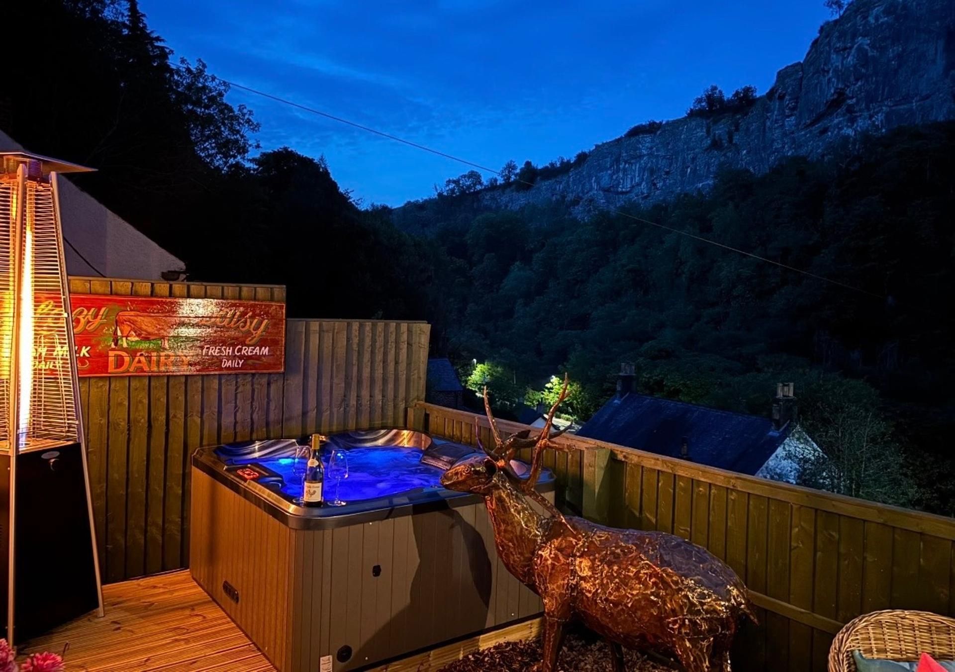Outdoor spa tub