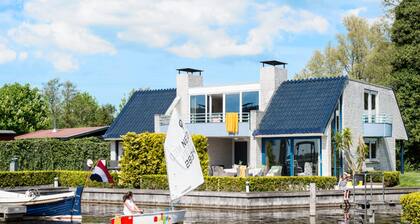 Villa in Loosdrecht With Sunny Balcony