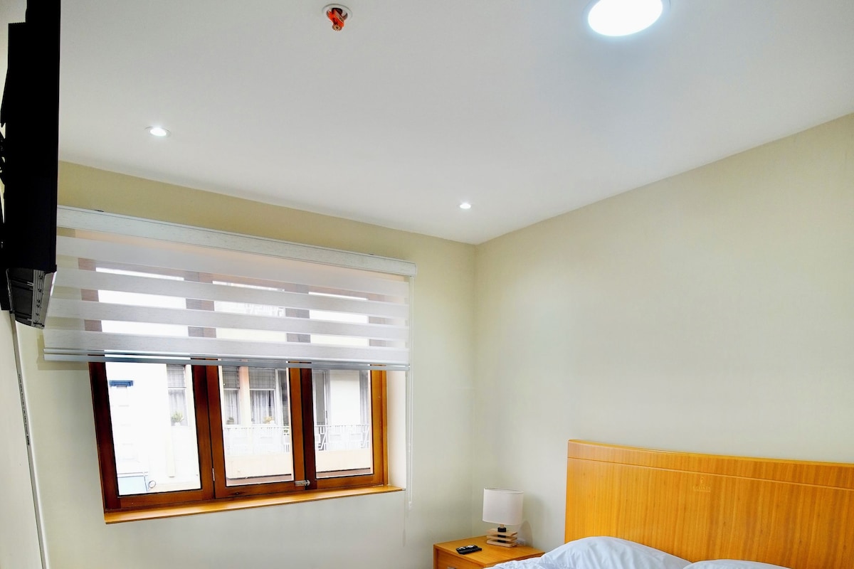 Suite, City View | Laptop workspace, free WiFi