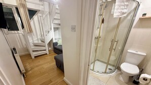 Bathroom - The Riverside Loft/En-Suite Duplex/Canada Water (London)