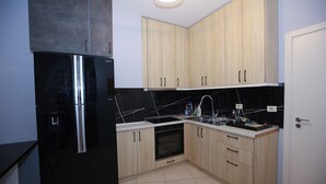 Unclassified image, 5 of 25, button - Private Rooftop: Hot Tub, Pool & Views • 2BR (Kashar)