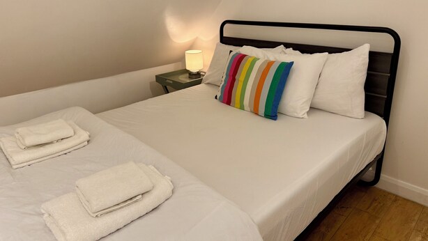 Room - The Harbour Loft | En-Suite Duplex | Canada Water (London)