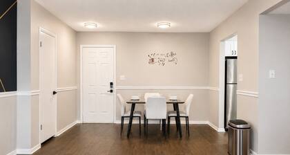 Magnolia Haus Hoover | King + Queen Stay E2