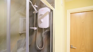 Bathroom - River View Retreat (Strabane)