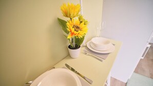 Dining - River View Retreat (Strabane)