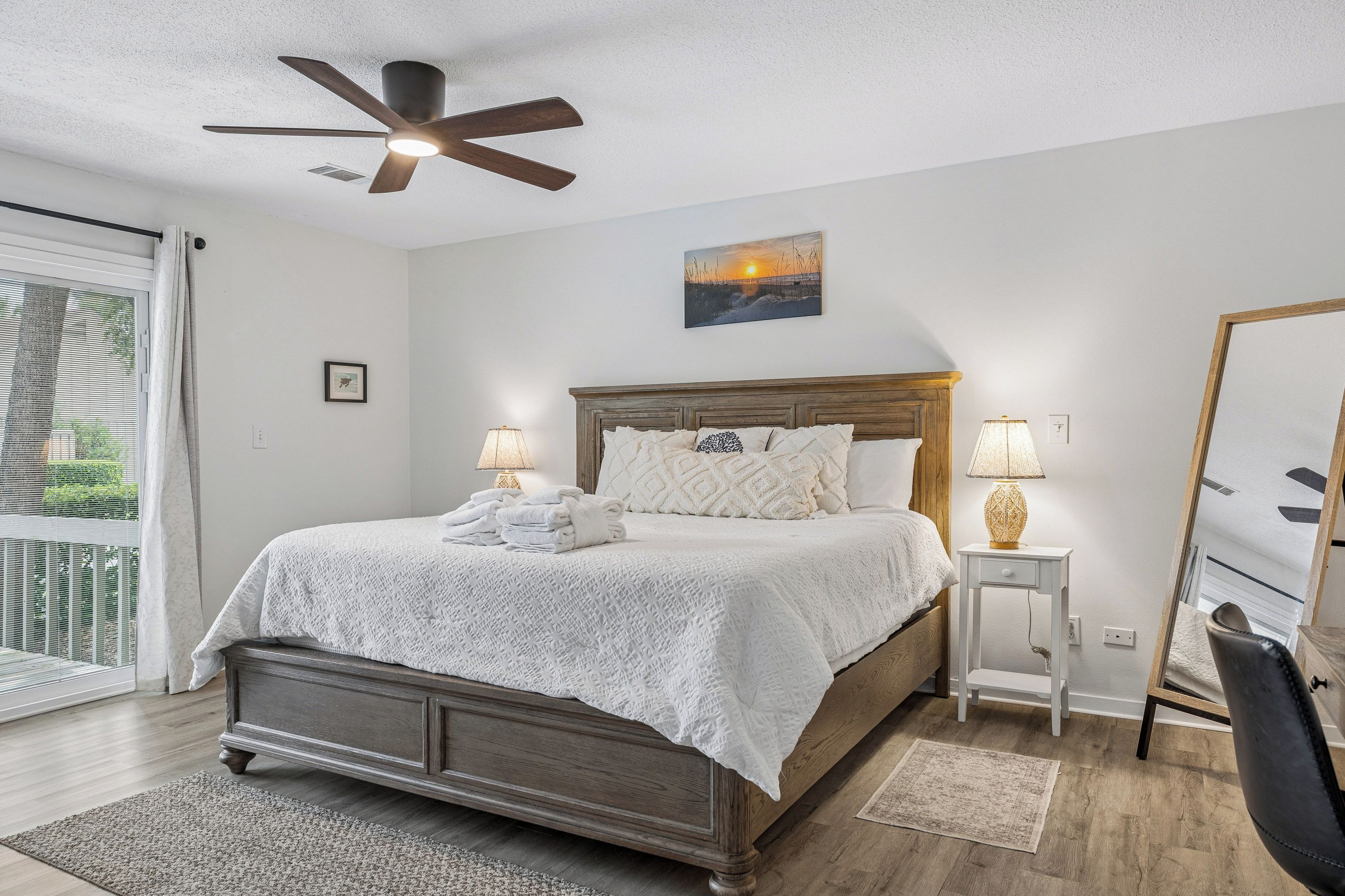 Iron/ironing board, WiFi (free), bed sheets