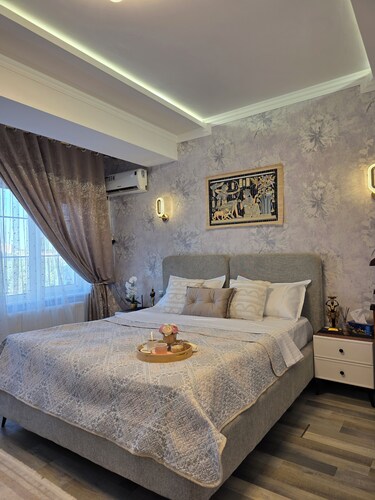 Nice 2-bedroom apartment with AC in charming Fergana