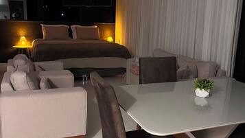 Deluxe Loft, City View | View from room