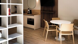 Studio Comfort - utsikt mot trädgården | Restauranger