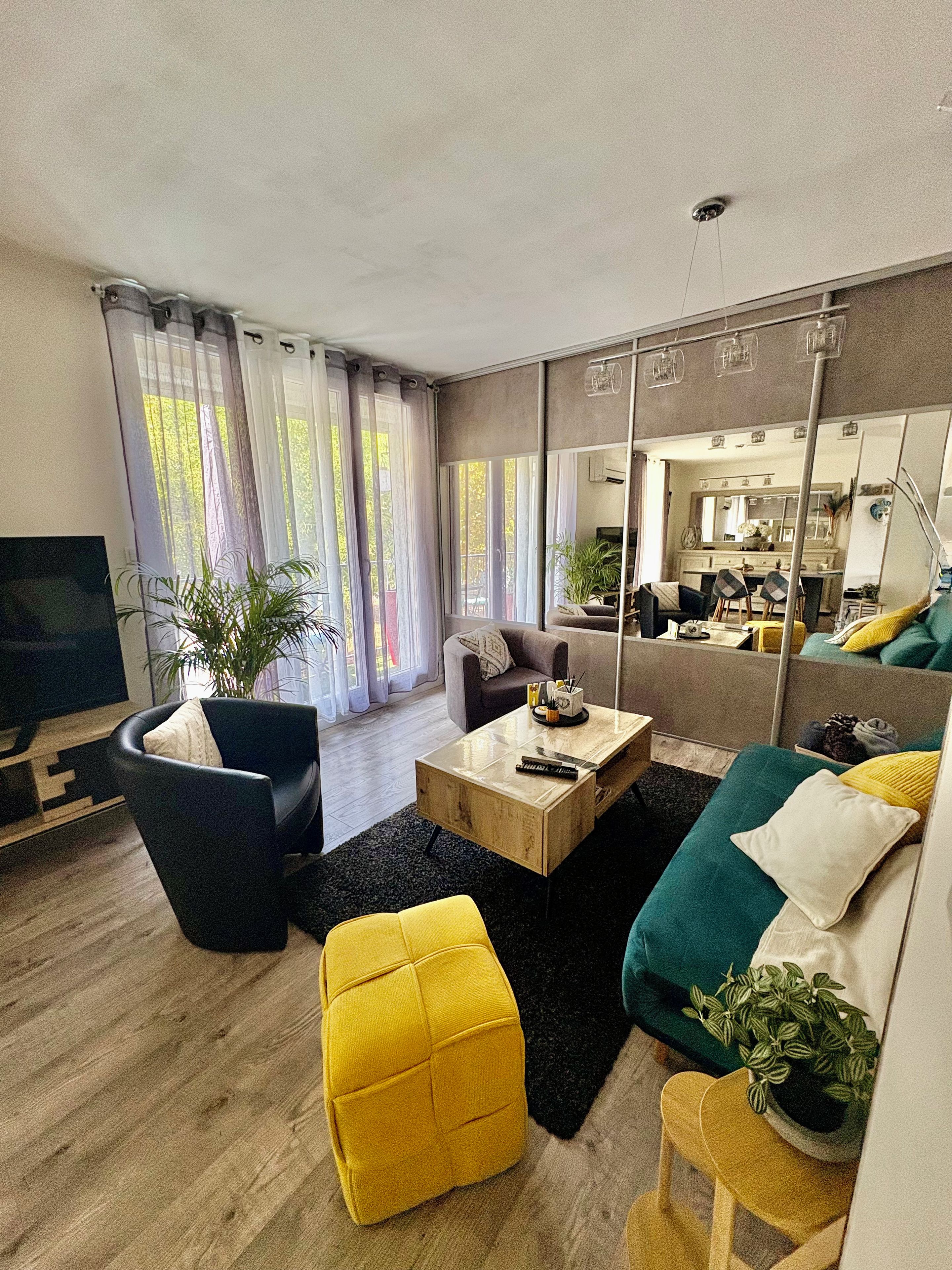 TV, books, stereo