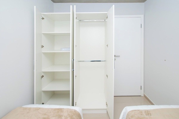 Closet in second bedroom