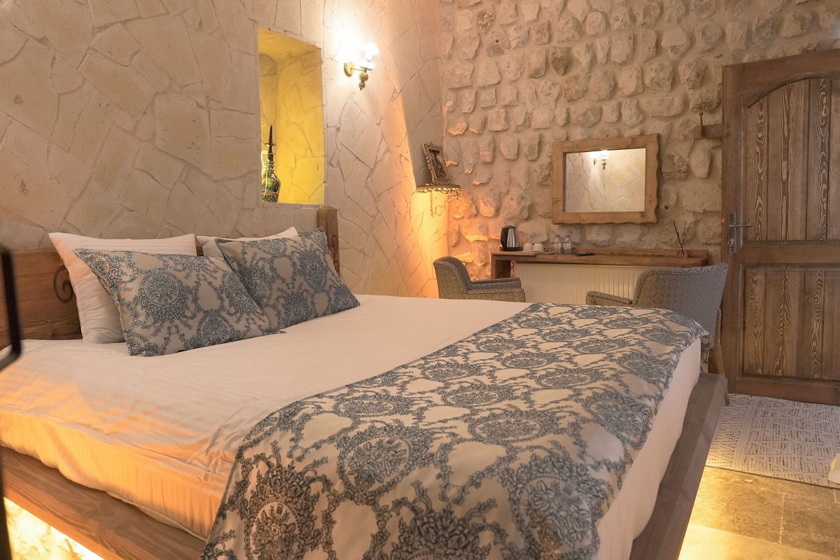 Classic Double Room, Patio | Ruang kerja komputer riba, Wi-fi percuma 