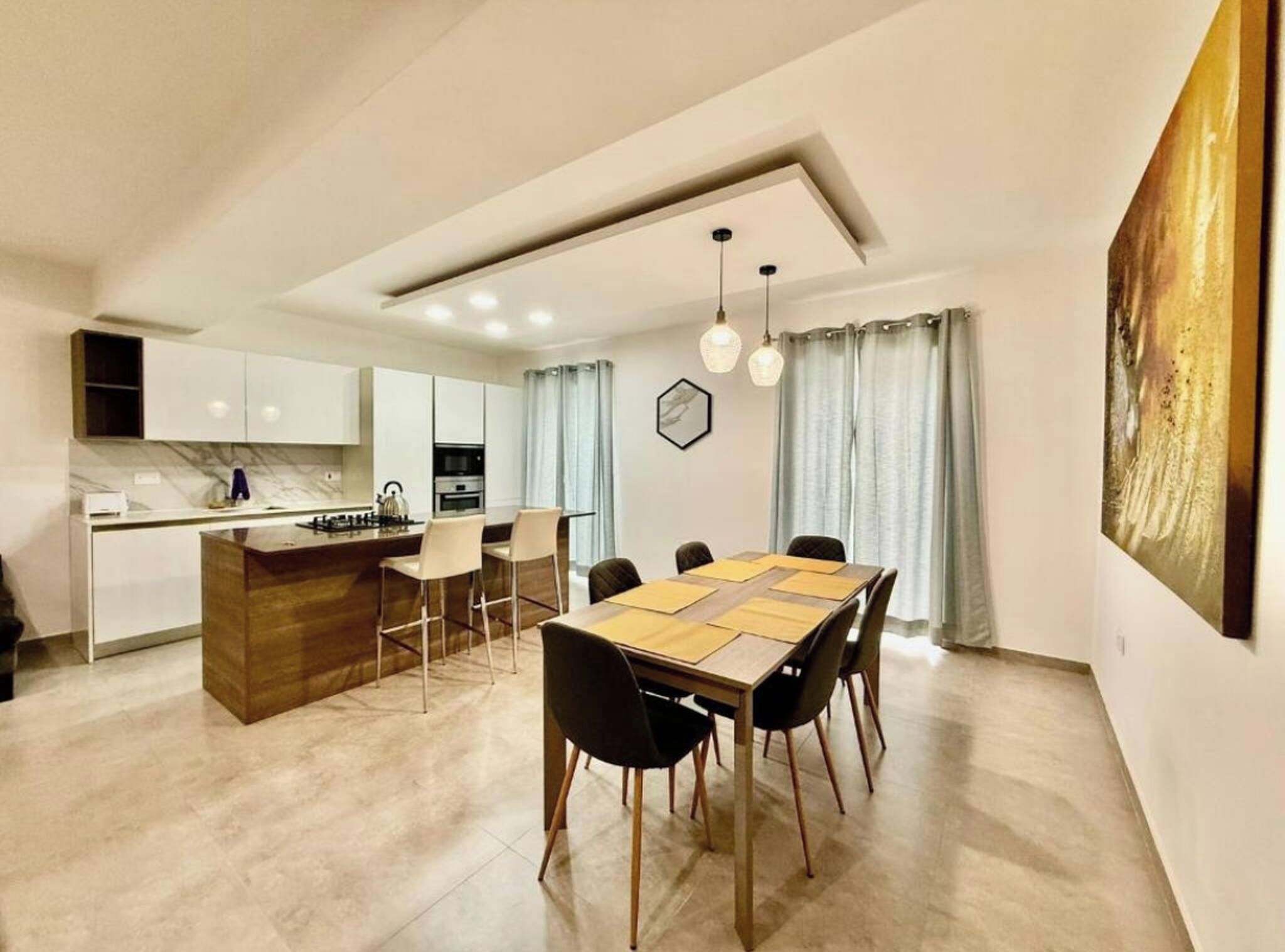 Apartment, 3 Bedrooms | Ruang makan