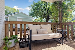 Terrace/patio - Shamrock Bungalow Near NoDa + Plaza Midwood (Charlotte)